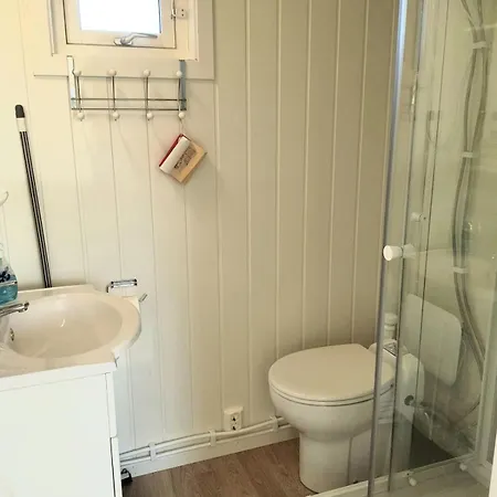 Charming Little Cottage Semesterbostad